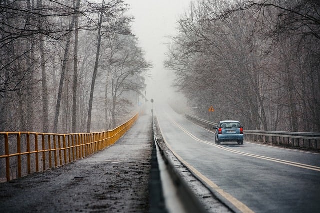 auto na silnici